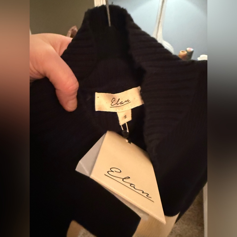 NWT Elan Colorblock Mock-Neck Sweater - Black and Cream - Picture 5 of 10